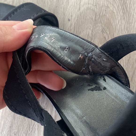 Stuart Weitzman Sandal - Picture 4 of 5